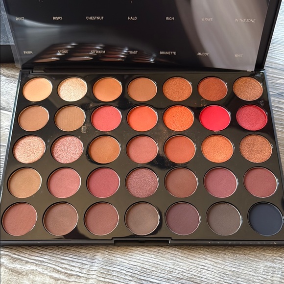 Morphe 3502 Second Nature Eyeshadow Palette - Picture 3 of 3
